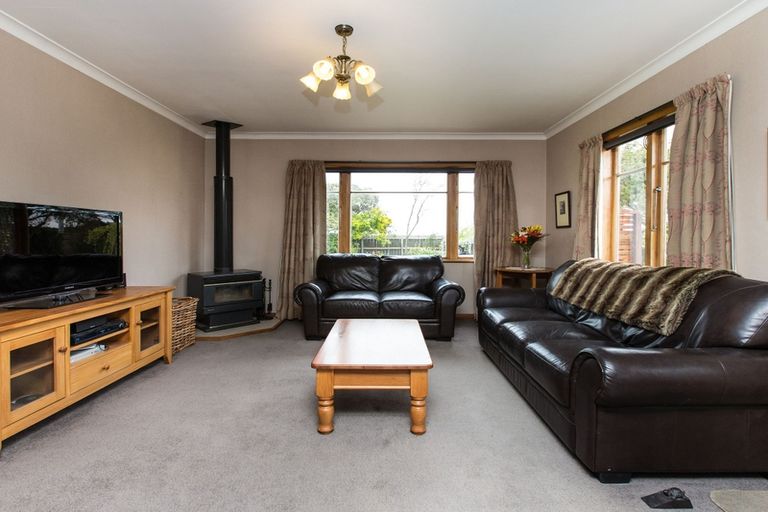 Photo of property in 146 Kelvin Grove Road, Kelvin Grove, Palmerston North, 4414