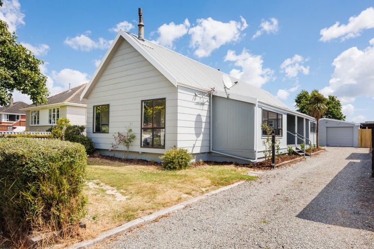 Photo of property in 4 Ngarimu Street, Roslyn, Palmerston North, 4414