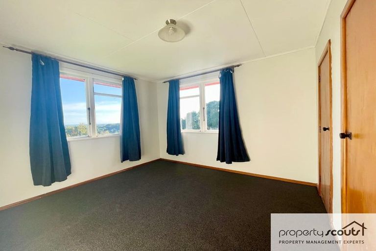 Photo of property in 15b Miro Street, Merrilands, New Plymouth, 4312