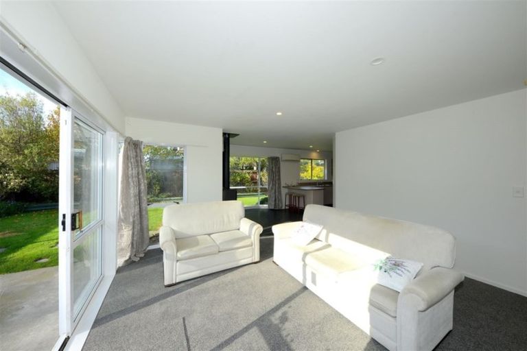 Photo of property in 2/54 Saint Johns Street, Woolston, Christchurch, 8062