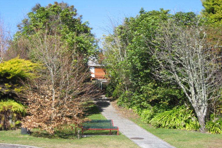 Photo of property in 19 Rangimoana Avenue, Motuoapa, 3382