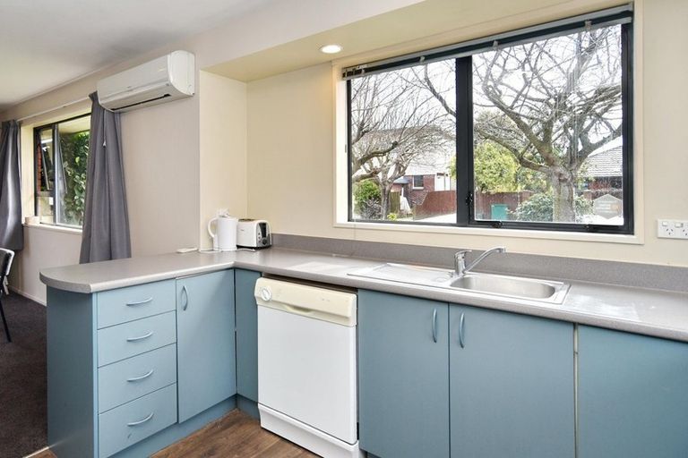 Photo of property in 1 Roche Avenue, Upper Riccarton, Christchurch, 8041