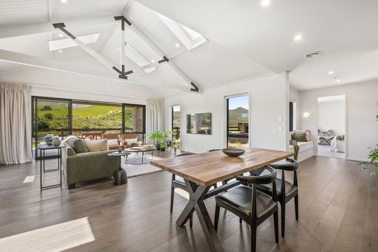 Photo of property in 11 Lochridge Drive, Kinloch, 3377