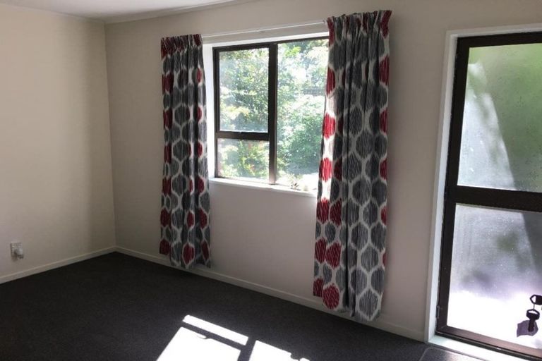 Photo of property in 33b Lochee Road, Upper Riccarton, Christchurch, 8041