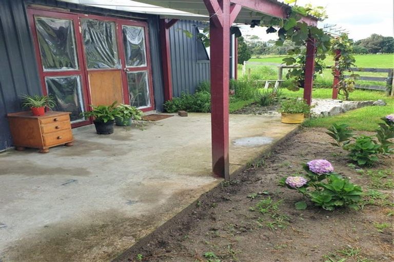 Photo of property in 88 Uretiti Road, Waipu, 0582