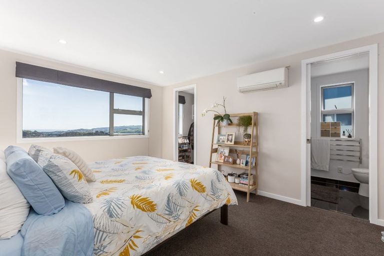 Photo of property in 87 Endeavour Drive, Whitby, Porirua, 5024