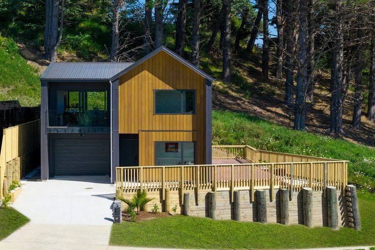 Photo of property in 244e West Hoe Heights, Orewa, 0931