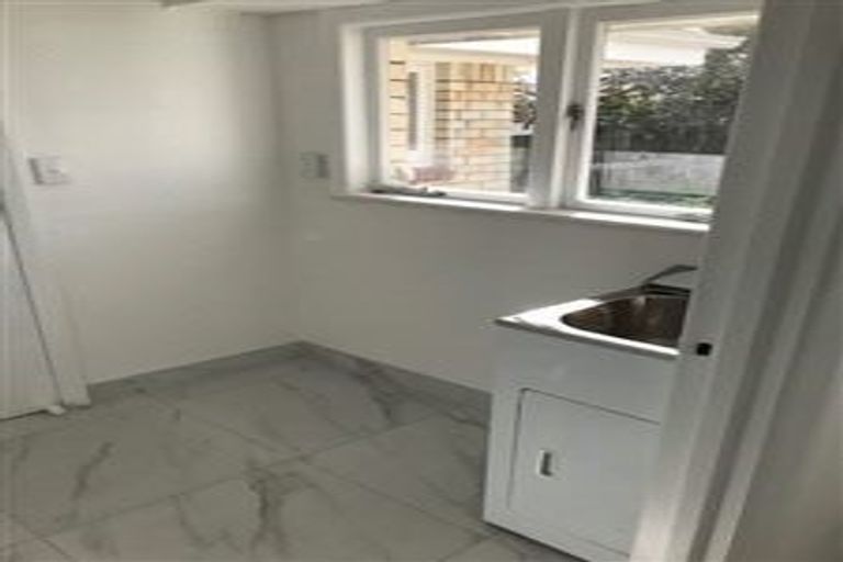 Photo of property in 17 Fyfe Avenue, Papatoetoe, Auckland, 2025