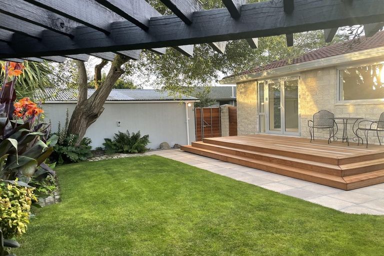 Photo of property in 2/53 Orrick Crescent, Avondale, Christchurch, 8061