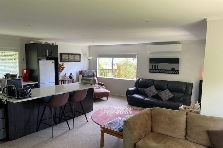 Photo of property in 2 Frank Hewitt Street, Pukekohe, 2120