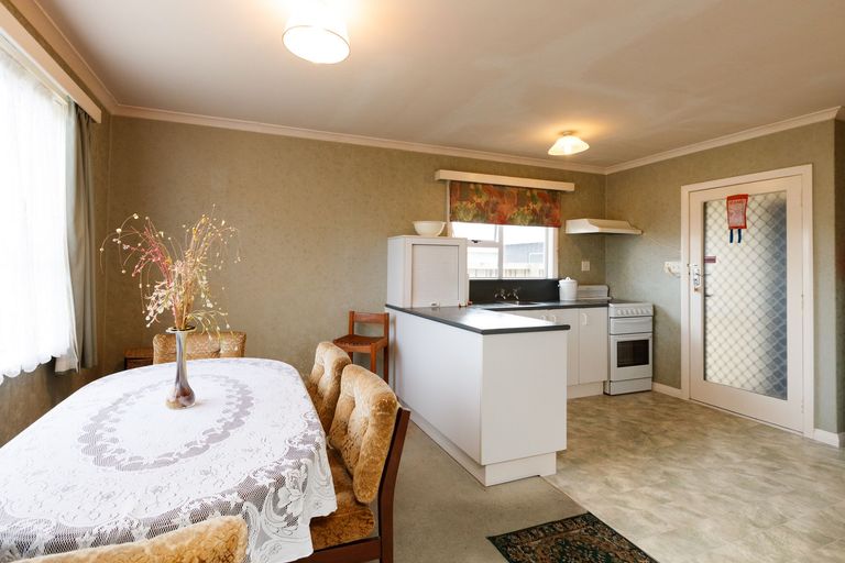 Photo of property in 231 Grey Street, Palmerston North, 4414