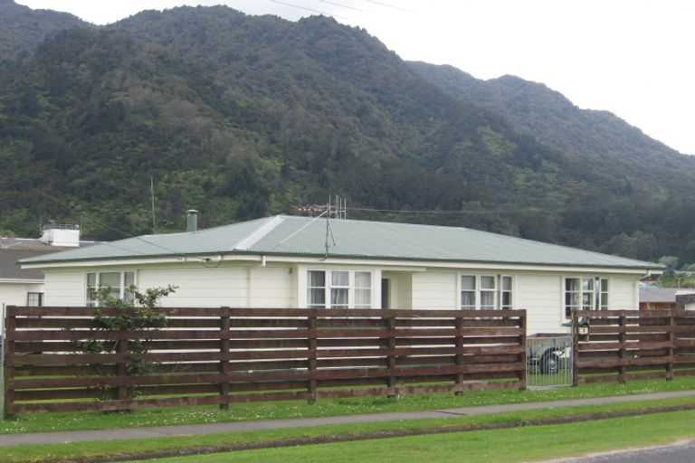 Photo of property in 8 Terminus Street, Te Aroha, 3320