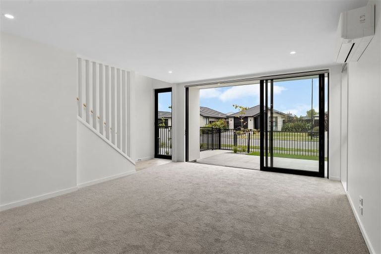 Photo of property in 5/6 Skibbereen Drive, Halswell, Christchurch, 8025