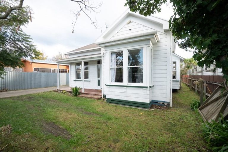 Photo of property in 44 Bourke Street, Palmerston North, 4410