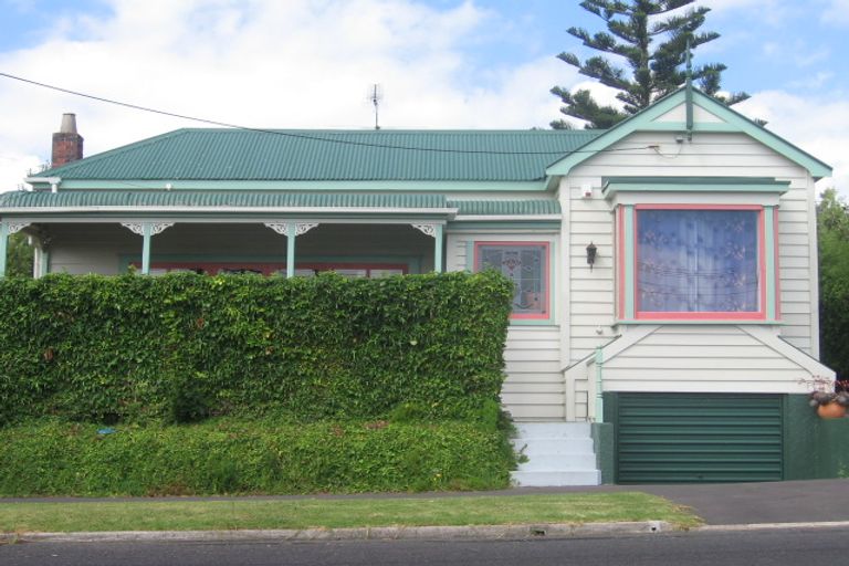 Photo of property in 4 Cowper Street, Devonport, Auckland, 0624