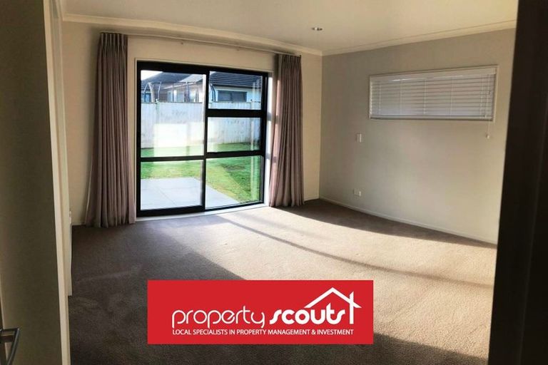 Photo of property in 54 Turnberry Drive, Wattle Downs, Auckland, 2103