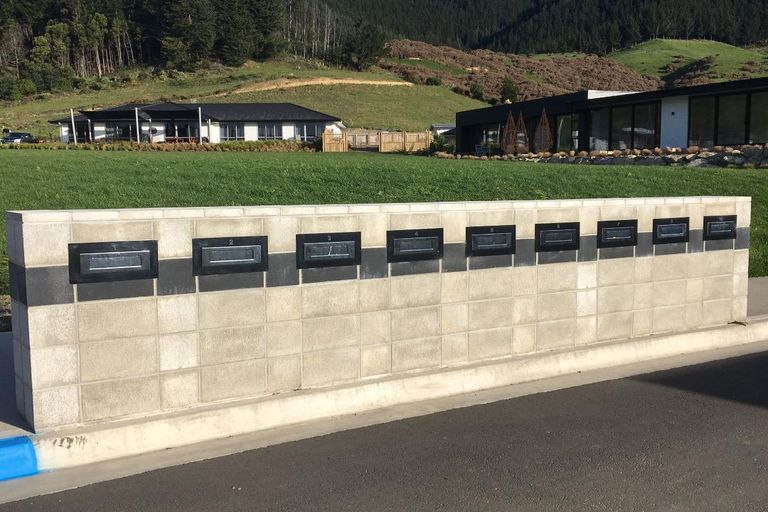 Photo of property in 7 Appletree Way, Stoke, Nelson, 7011