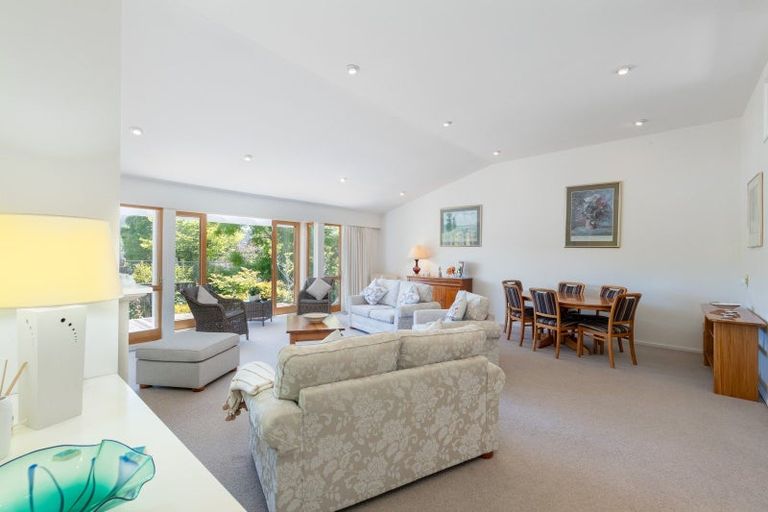 Photo of property in 20a Chatsworth Road, Silverstream, Upper Hutt, 5019