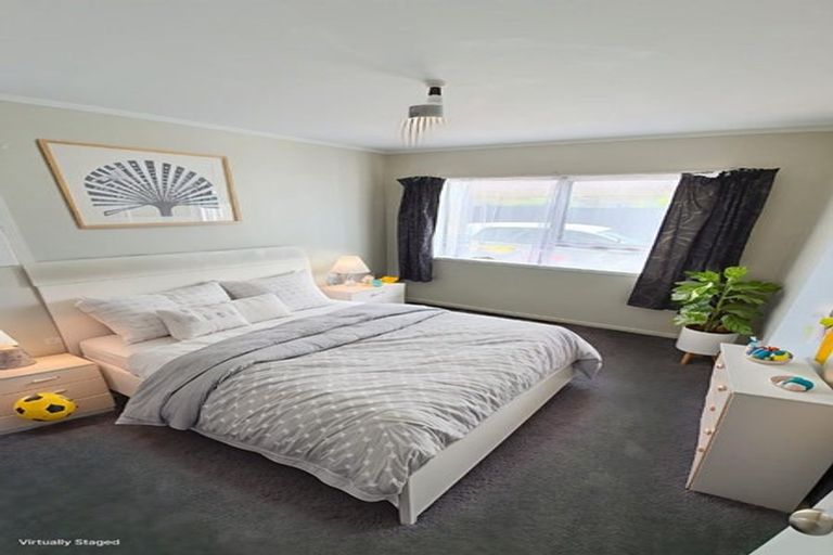 Photo of property in 14b Glengowan Place, Conifer Grove, Takanini, 2112