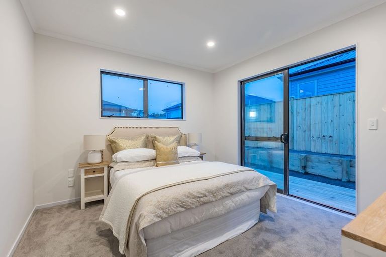 Photo of property in 43 Vinistra Road, Kumeu, 0810