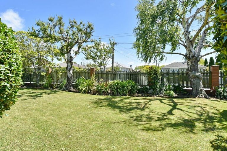 Photo of property in 15 Glenmore Avenue, Casebrook, Christchurch, 8051