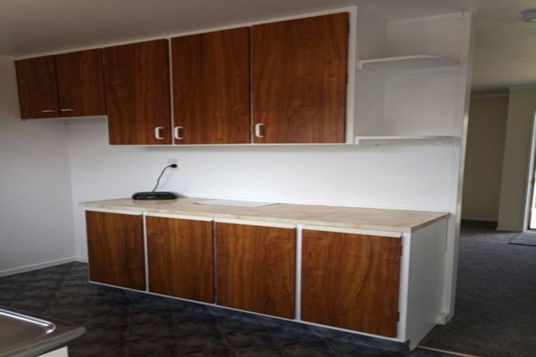 Photo of property in 22 Greenstone Place, Clover Park, Auckland, 2019
