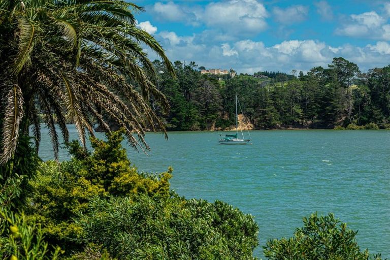 Photo of property in 24 Pohutukawa Road, Whenuapai, Auckland, 0618