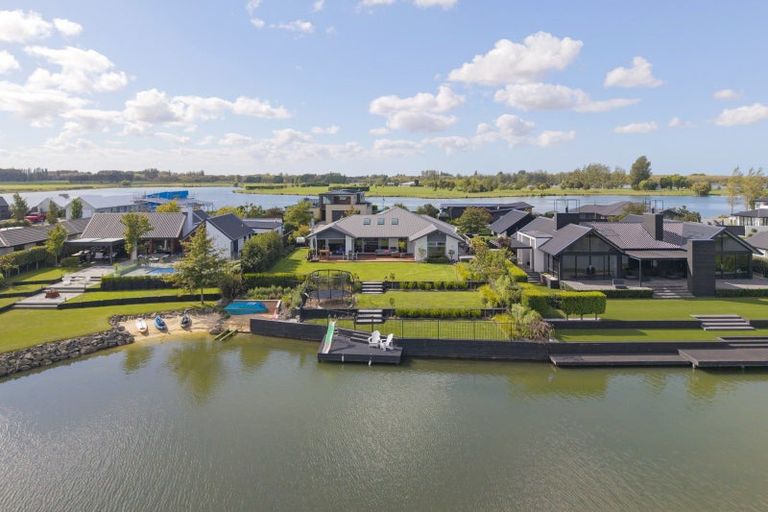 Photo of property in 13 Waterton Point, Huntingdon, Ashburton, 7774