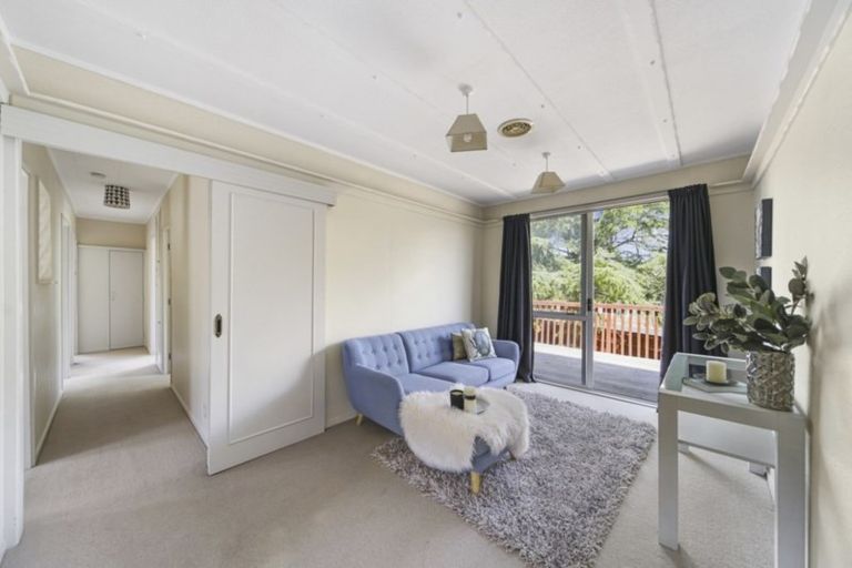 Photo of property in 4 Robert Allan Way, Pakuranga Heights, Auckland, 2010