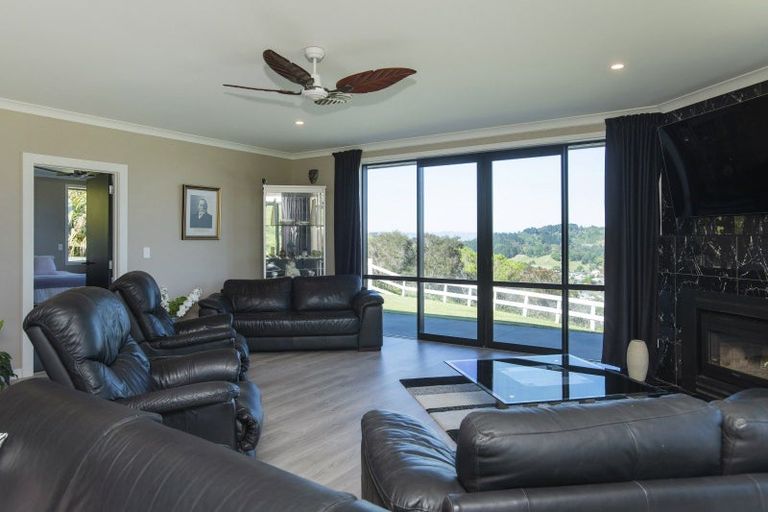 Photo of property in 153 Wheatstone Road, Wainui, Gisborne, 4073