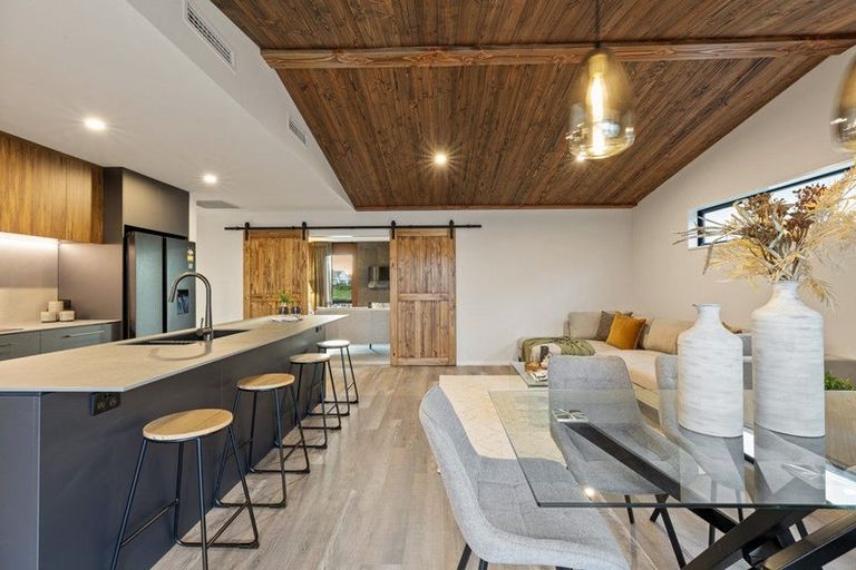 Photo of property in 14 Mills Road, Marshland, Christchurch, 8051