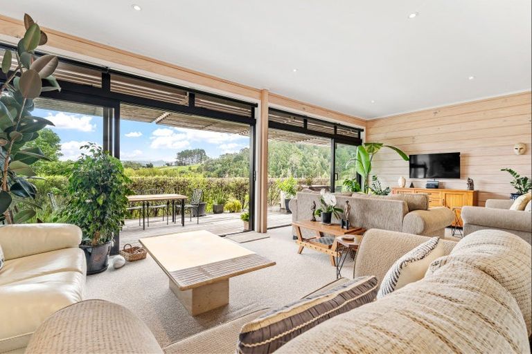 Photo of property in 33 Tongue Farm Road, Matakana, Warkworth, 0985