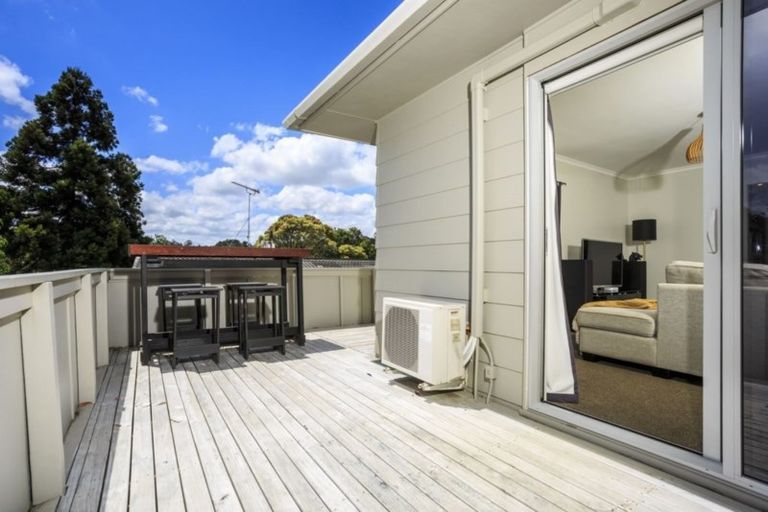 Photo of property in 27 Cantina Avenue, Bayview, Auckland, 0629