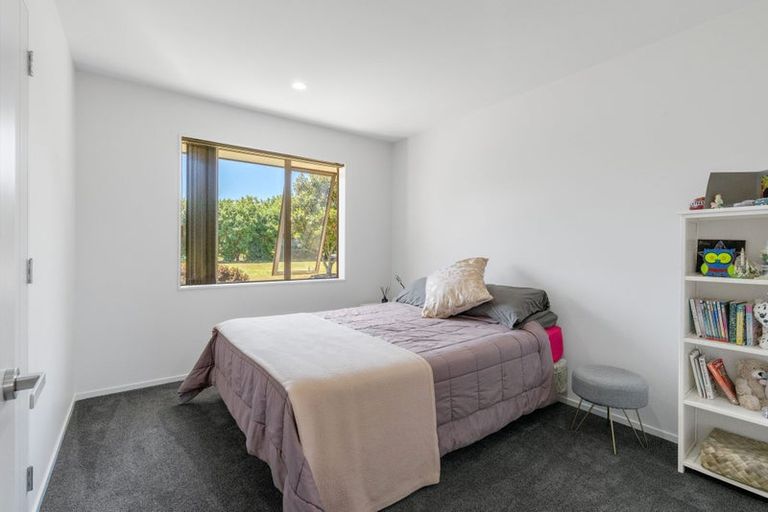 Photo of property in 38 Saint Laurent Way, Ohau, Levin, 5570