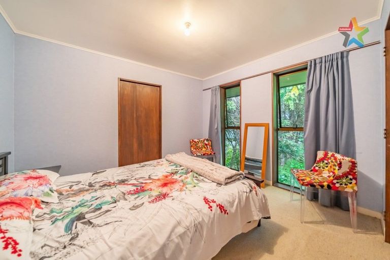 Photo of property in 106a Kamahi Street, Stokes Valley, Lower Hutt, 5019