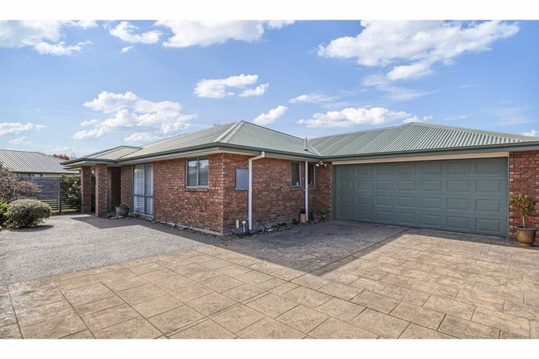 Photo of property in 7b Matson Close, Rangiora, 7400
