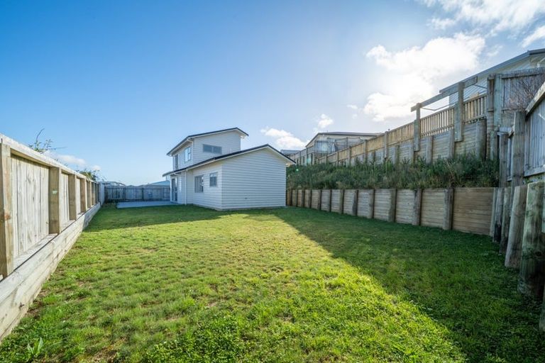 Photo of property in 71 Grenada Drive, Grenada Village, Wellington, 6037