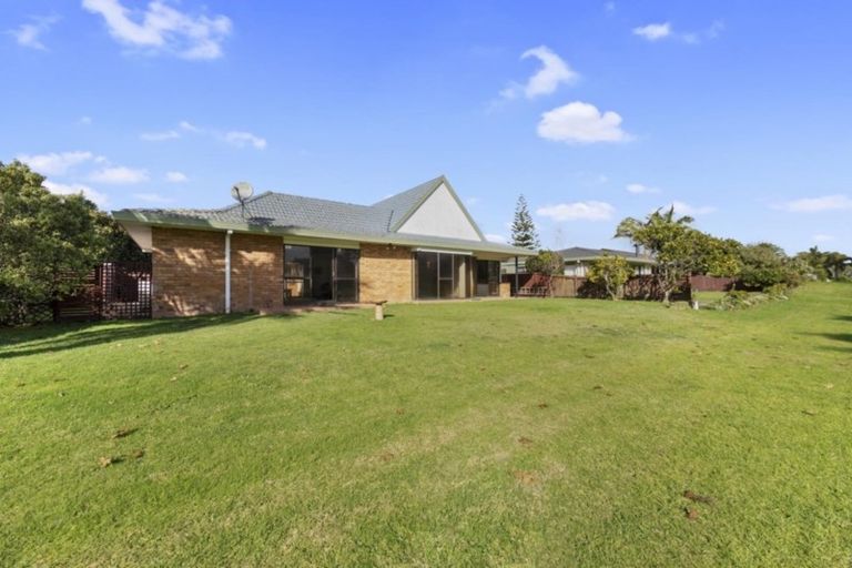 Photo of property in 33 Berescourt Place, Mount Maunganui, 3116