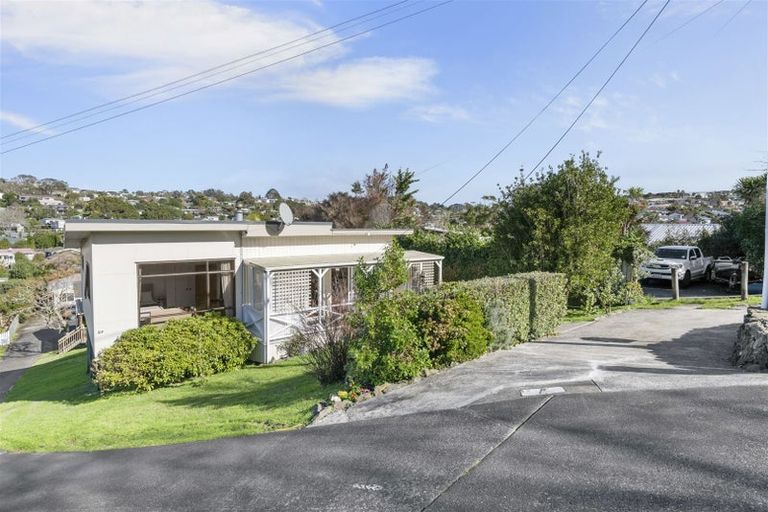 Photo of property in 27 Langton Road, Stanmore Bay, Whangaparaoa, 0932