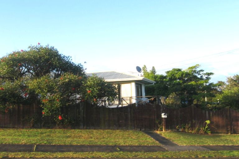 Photo of property in 1/1 Speedy Crescent, Hillcrest, Auckland, 0627