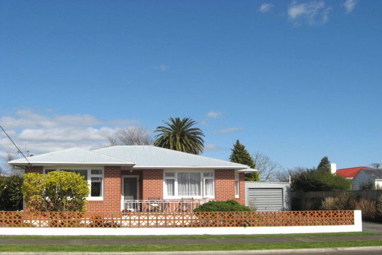 Photo of property in 2 Dorset Street, Levin, 5510