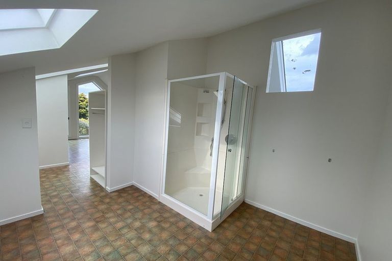 Photo of property in 2a Seaforth Avenue, Mangere Bridge, Auckland, 2022