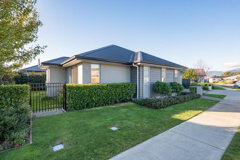 Photo of property in 35 Youngberry Drive, Richmond, 7020