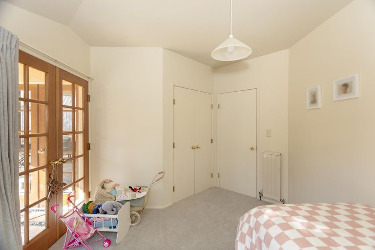 Photo of property in 16 Slade Street, Oamaru North, Oamaru, 9400