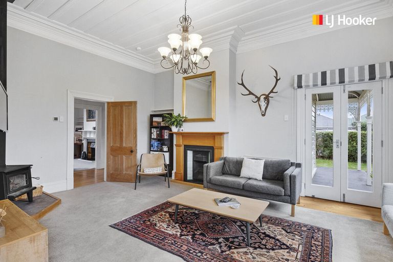 Photo of property in 73 Royal Crescent, Saint Kilda, Dunedin, 9012