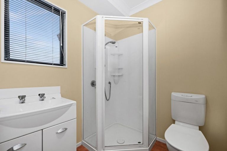 Photo of property in 417 Southland Place, Raureka, Hastings, 4120