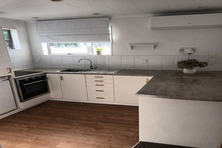 Photo of property in 96b Rimu Road, Raumati Beach, Paraparaumu, 5032