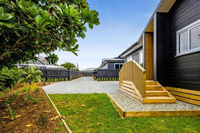 Photo of property in 22a Maple Crescent, Whalers Gate, New Plymouth, 4310