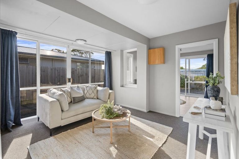 Photo of property in 521 Marine Parade, South New Brighton, Christchurch, 8062