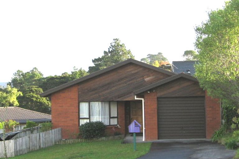 Photo of property in 3 Jacinta Grove, Swanson, Auckland, 0612